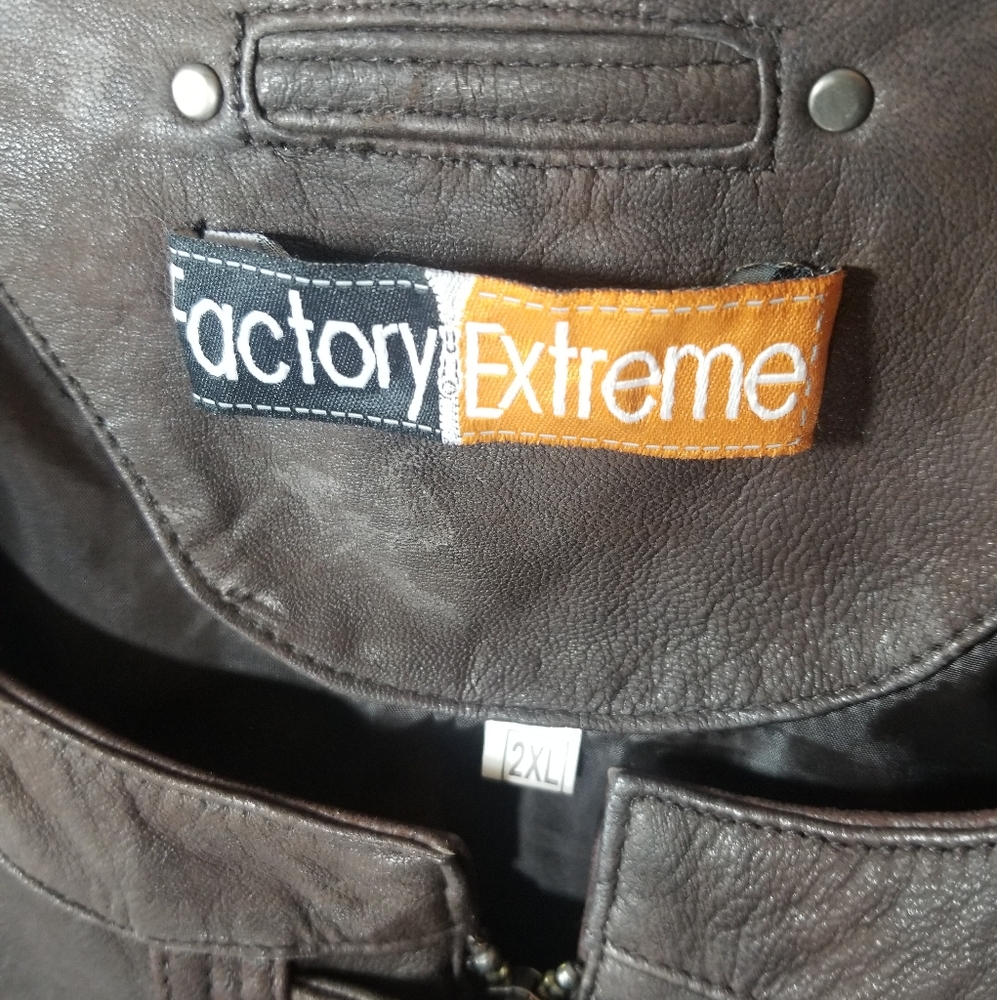 Plus size Leather Bomber Jacket - Picture 12 of 12